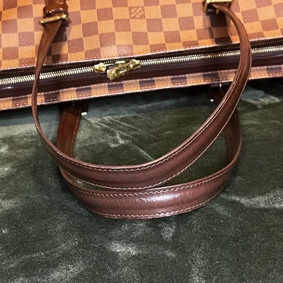 Louis Vuitton Damier Ebene Chelsea Tote - Picture 5 of 10